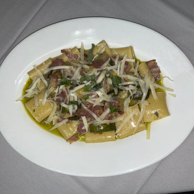 Paccheri.